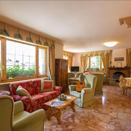 Meuble Cima Bianca Garni Ξενοδοχείο Μπόρμιο