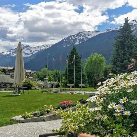 Meuble Cima Bianca Garni Ξενοδοχείο 3*