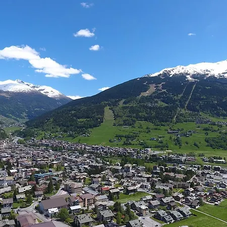 Meuble Cima Bianca Garni Μπόρμιο