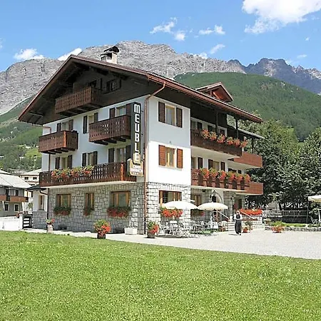 Meuble Cima Bianca Garni Hotel 3*